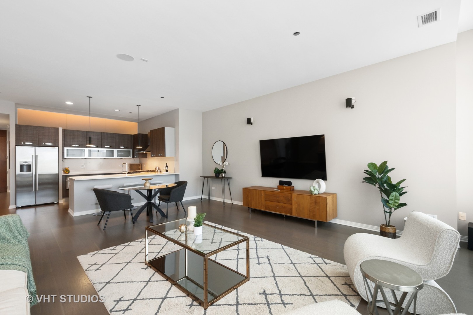 65 E Monroe Street Unit: 4124