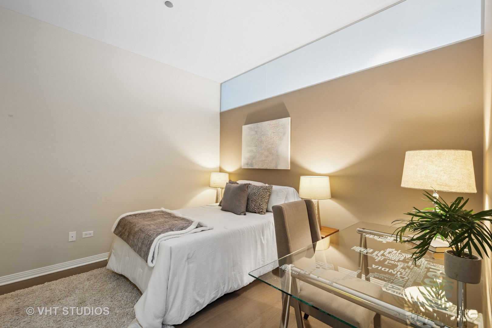 65 E Monroe Street Unit: 4124