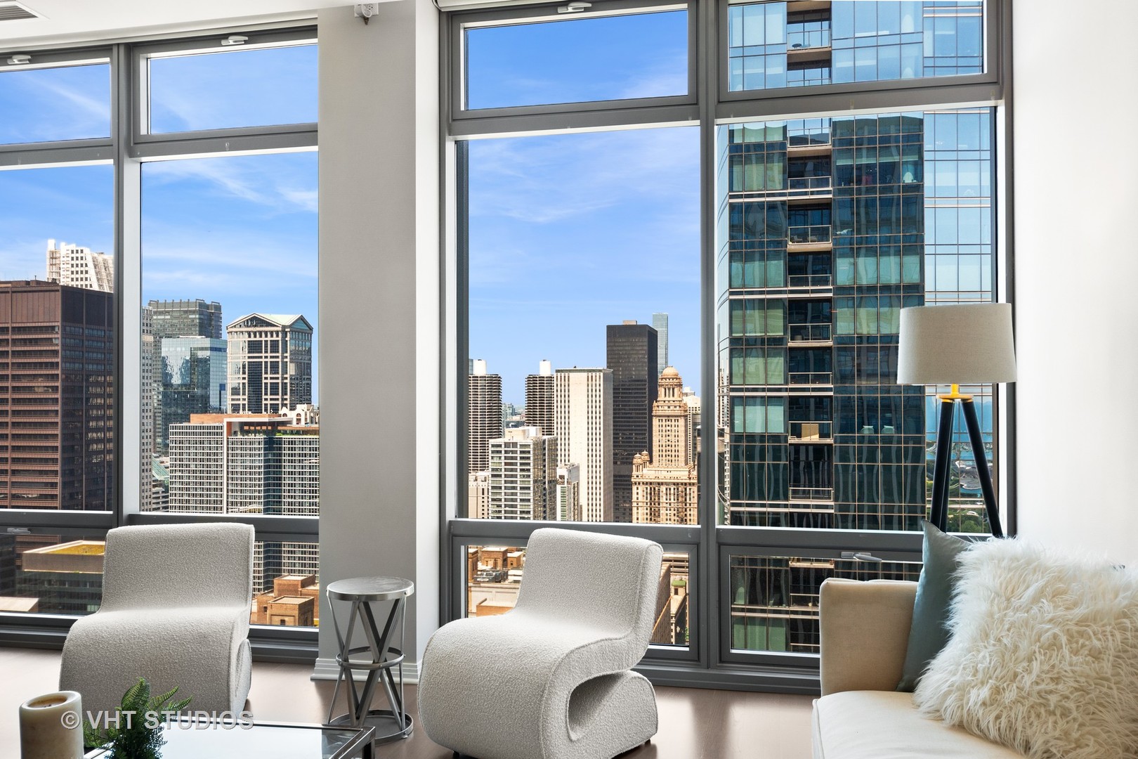 65 E Monroe Street Unit: 4124