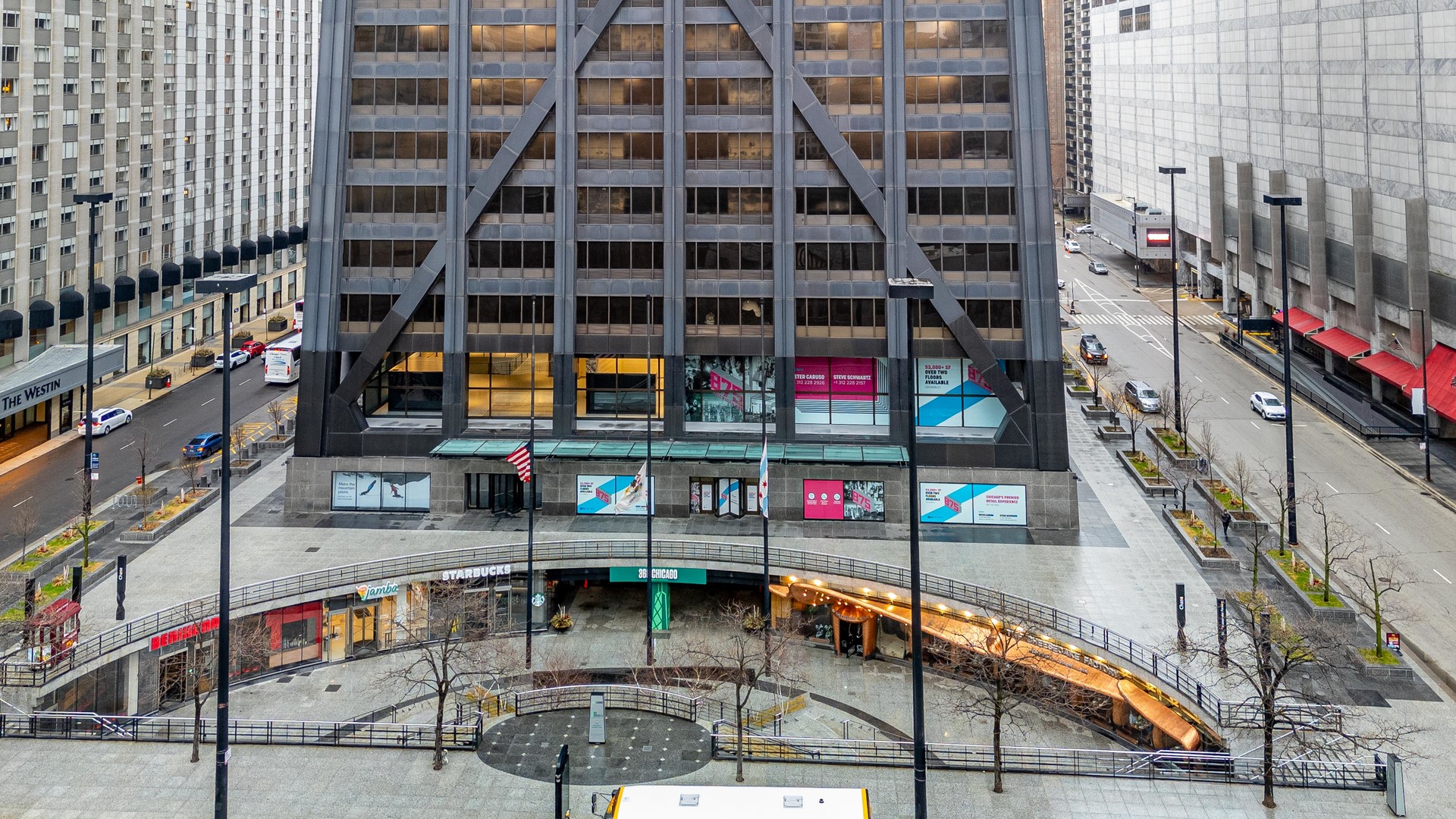 111 E Chestnut Street Unit: 40D