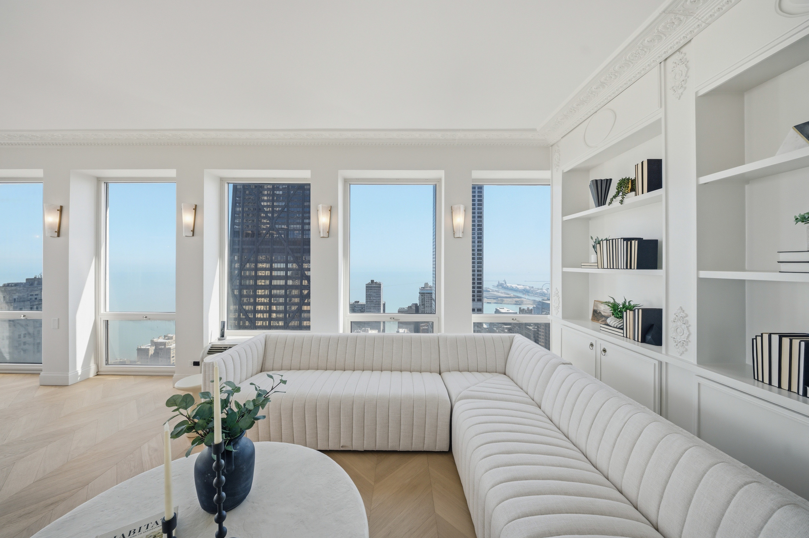 111 E Chestnut Street Unit: PHAB