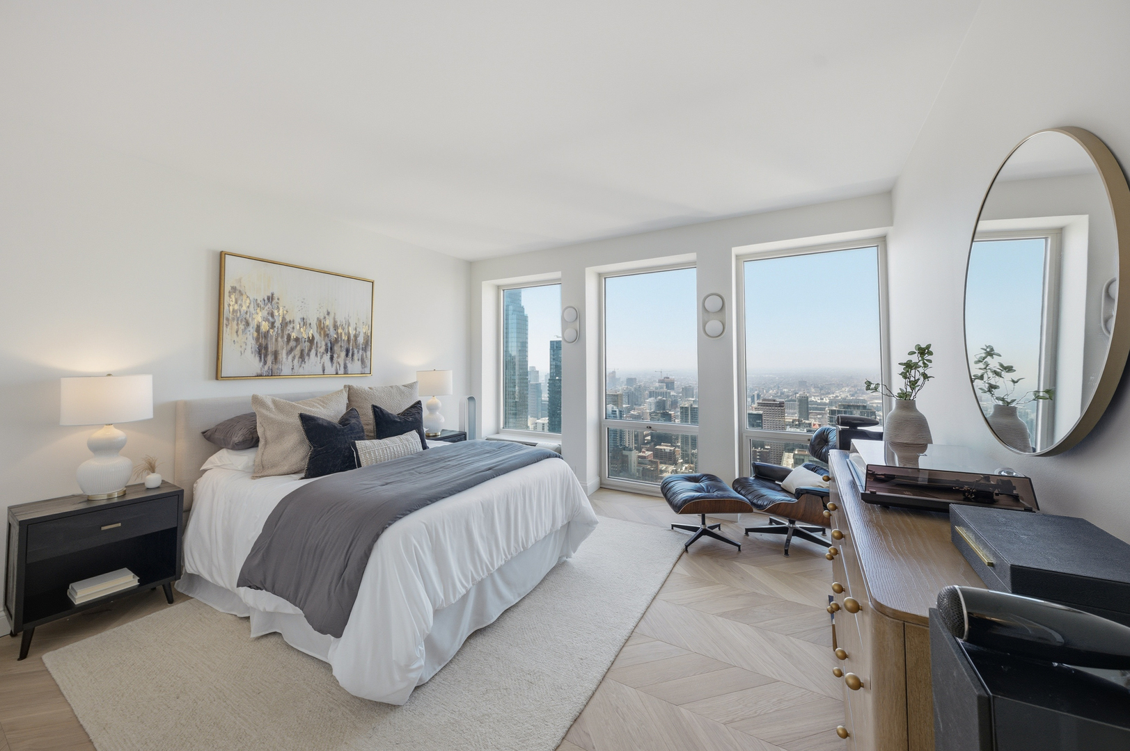 111 E Chestnut Street Unit: PHAB