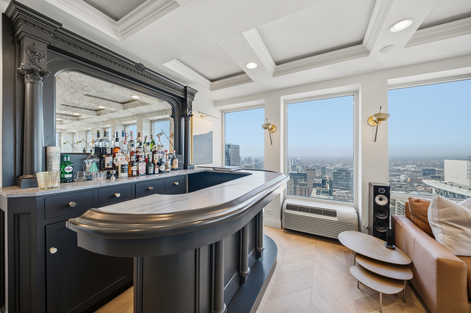 111 E Chestnut Street Unit: PHAB