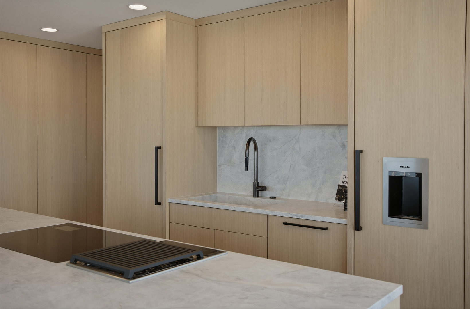 111 E Chestnut Street Unit: PHAB