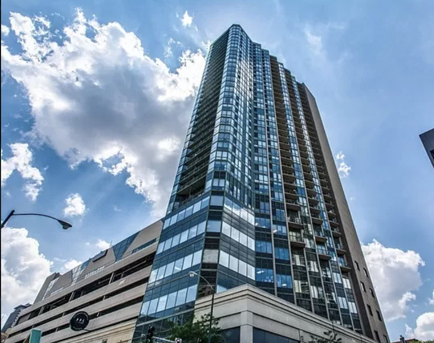 111 W Maple Street Unit: 1810