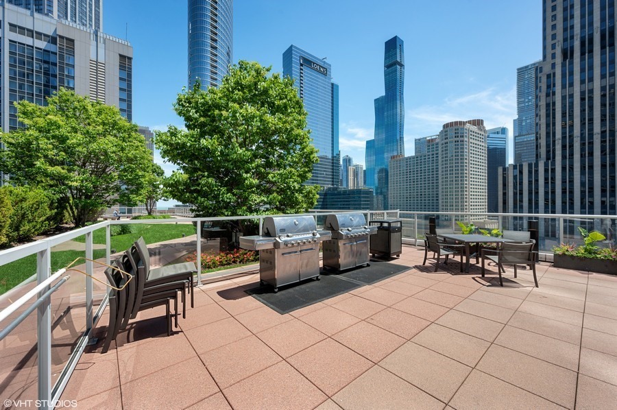 240 E Illinois Street Unit: 3101