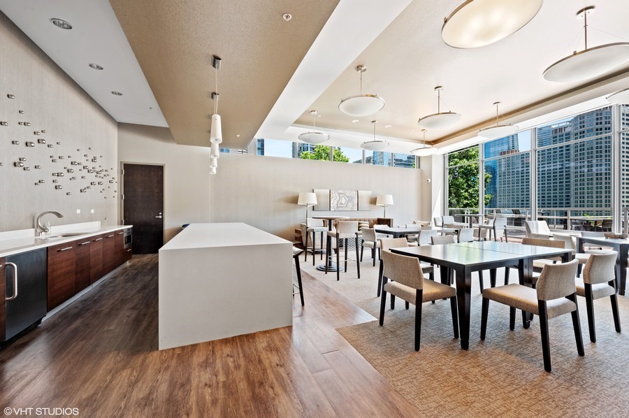 240 E Illinois Street Unit: 3101