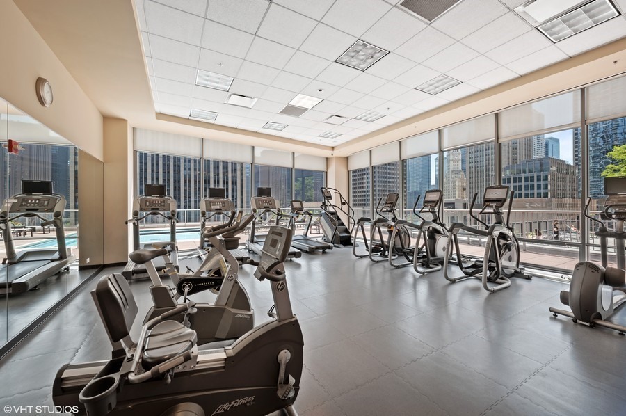 240 E Illinois Street Unit: 3101