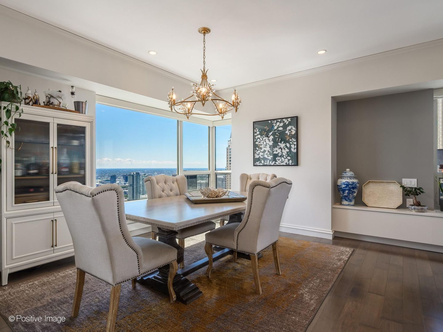 800 N Michigan Avenue Unit: 4703