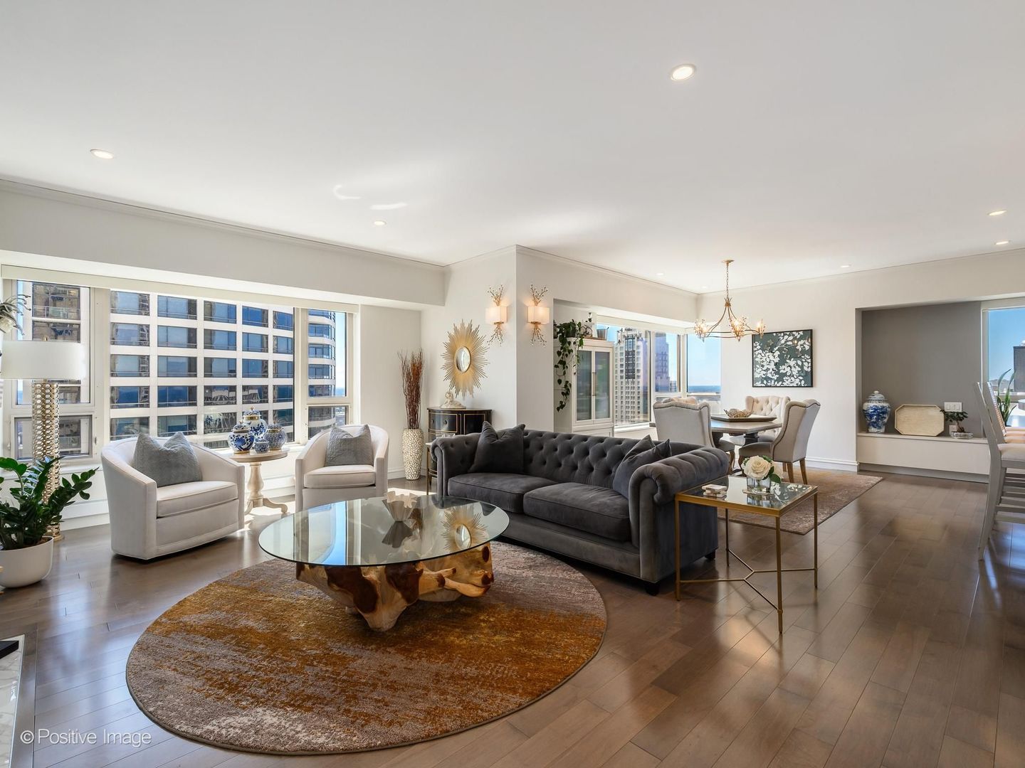 800 N Michigan Avenue Unit: 4703