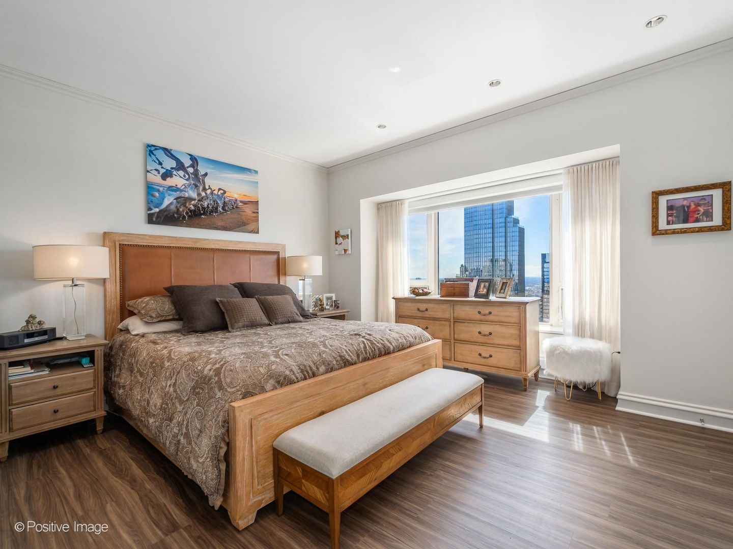 800 N Michigan Avenue Unit: 4703