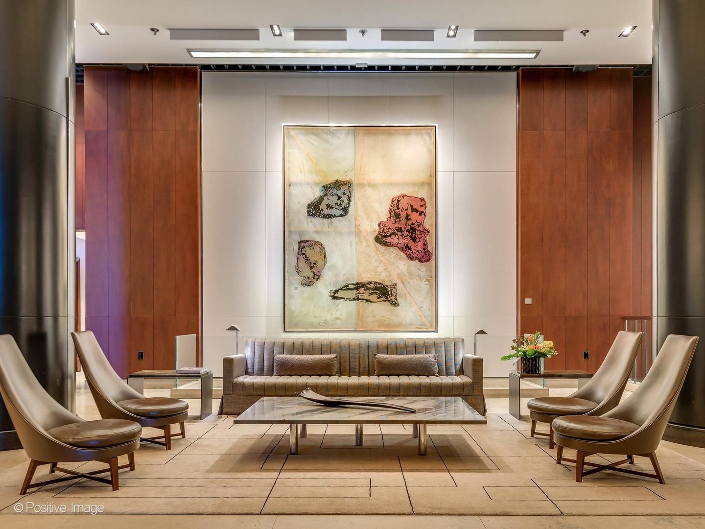 800 N Michigan Avenue Unit: 4703