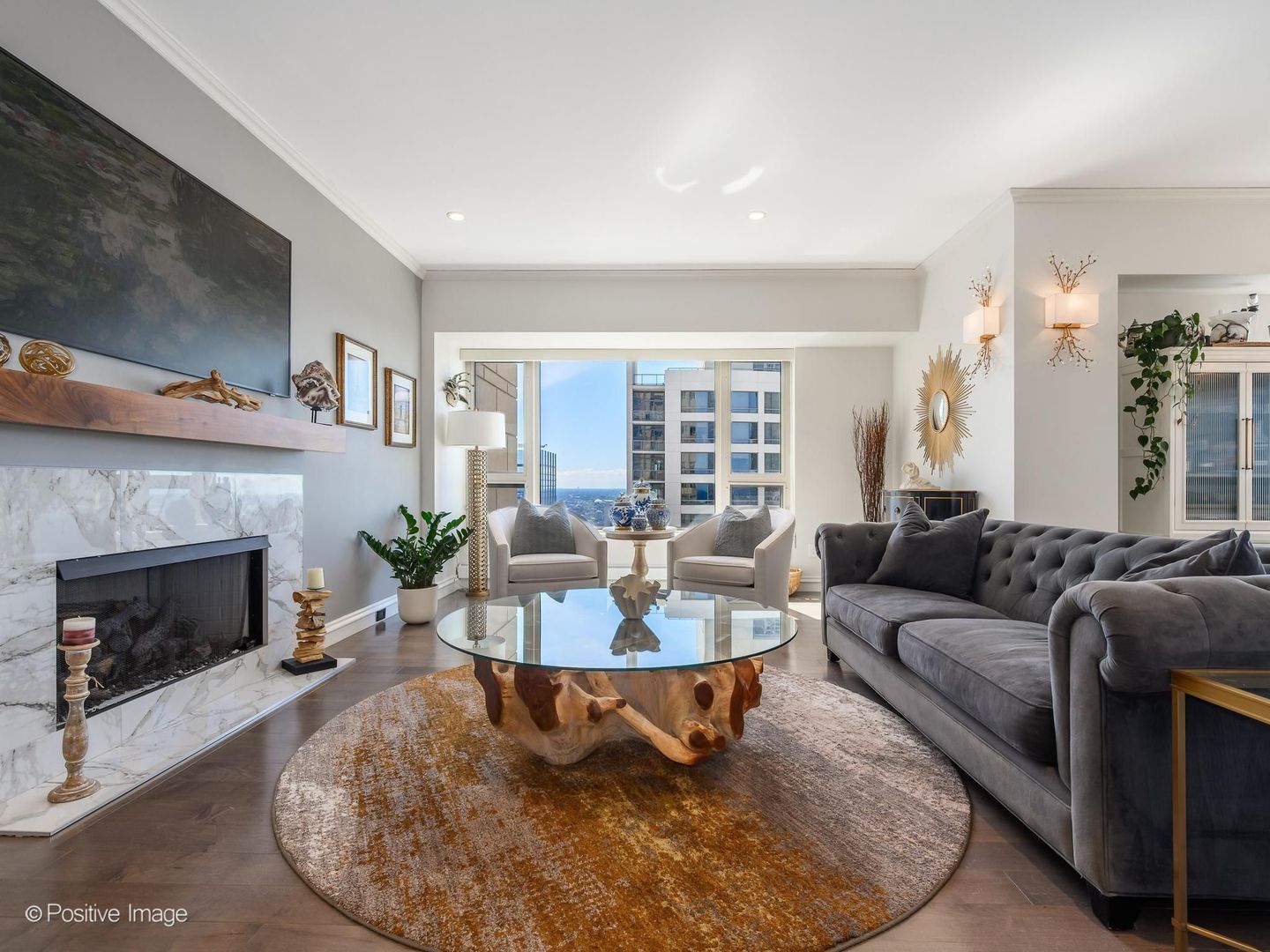 800 N Michigan Avenue Unit: 4703
