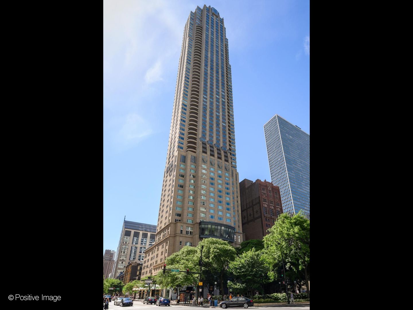 800 N Michigan Avenue Unit: 4703