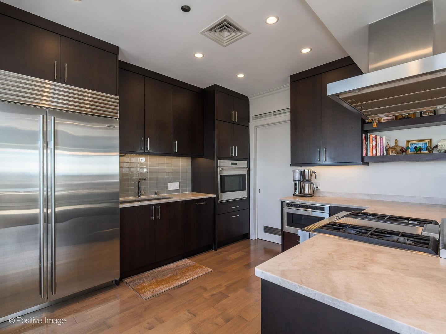 800 N Michigan Avenue Unit: 4703