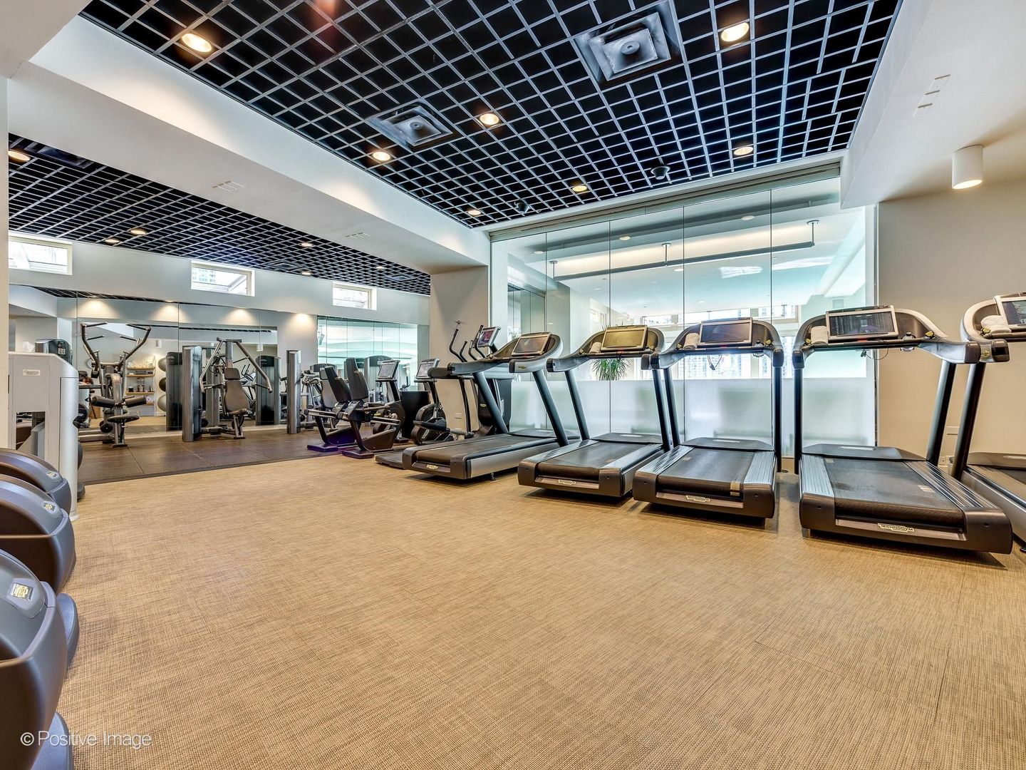 800 N Michigan Avenue Unit: 4703