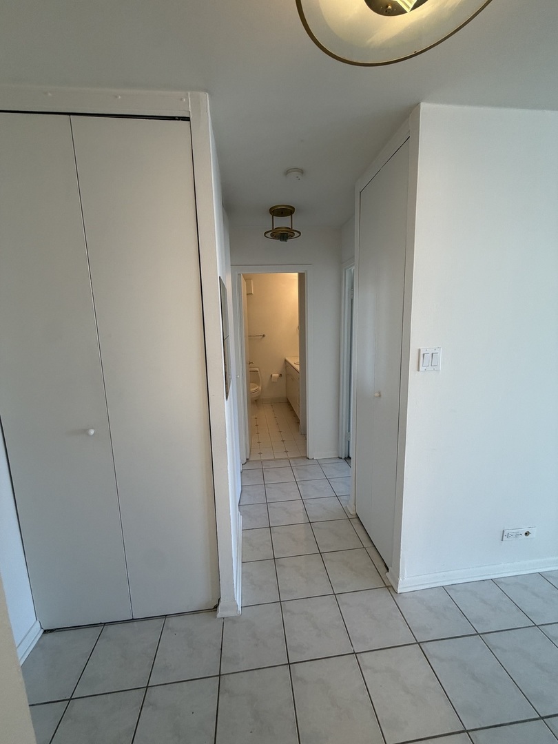 111 E Chestnut Street Unit: 24G