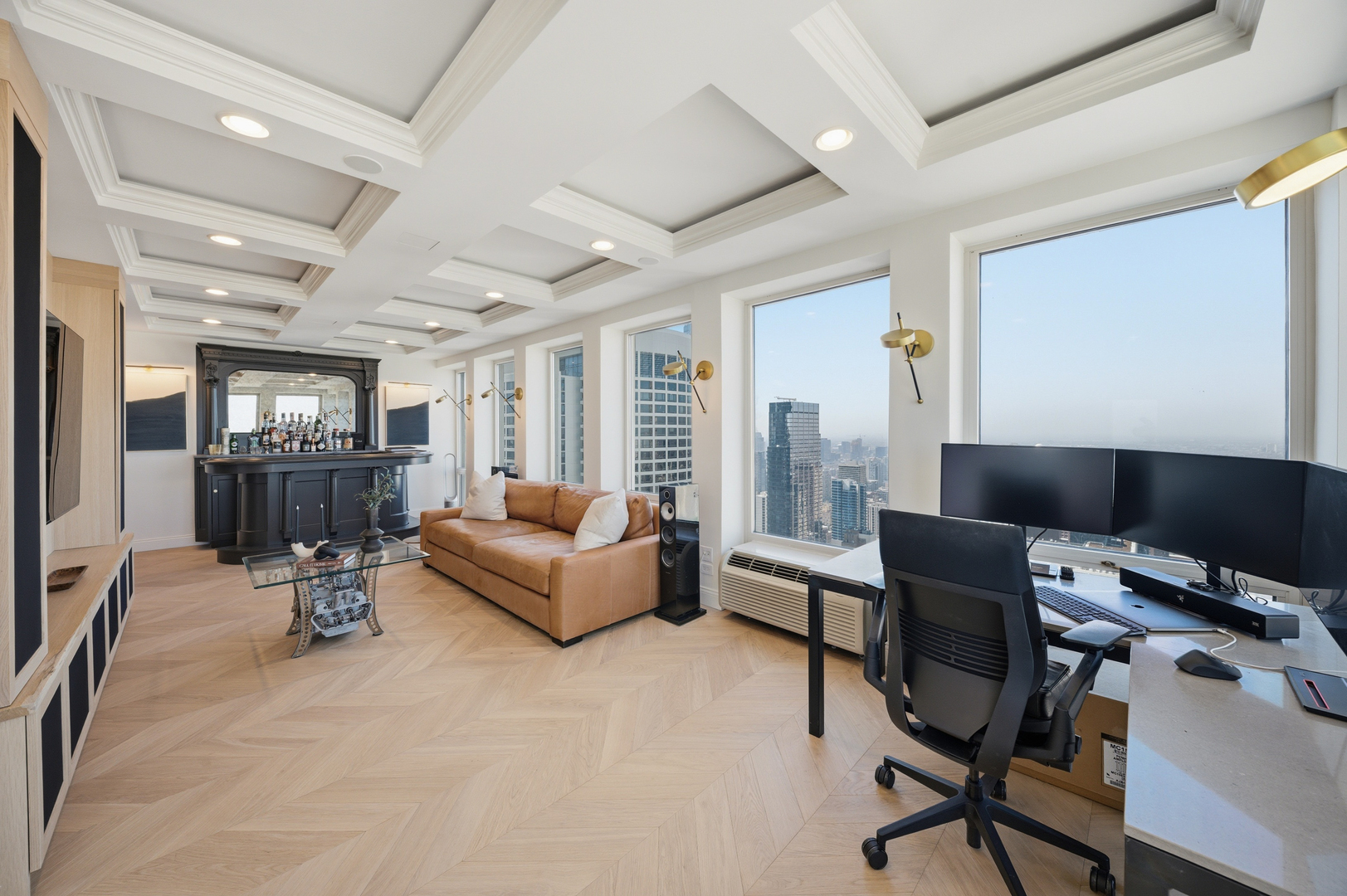 111 E Chestnut Street Unit: PH-AB