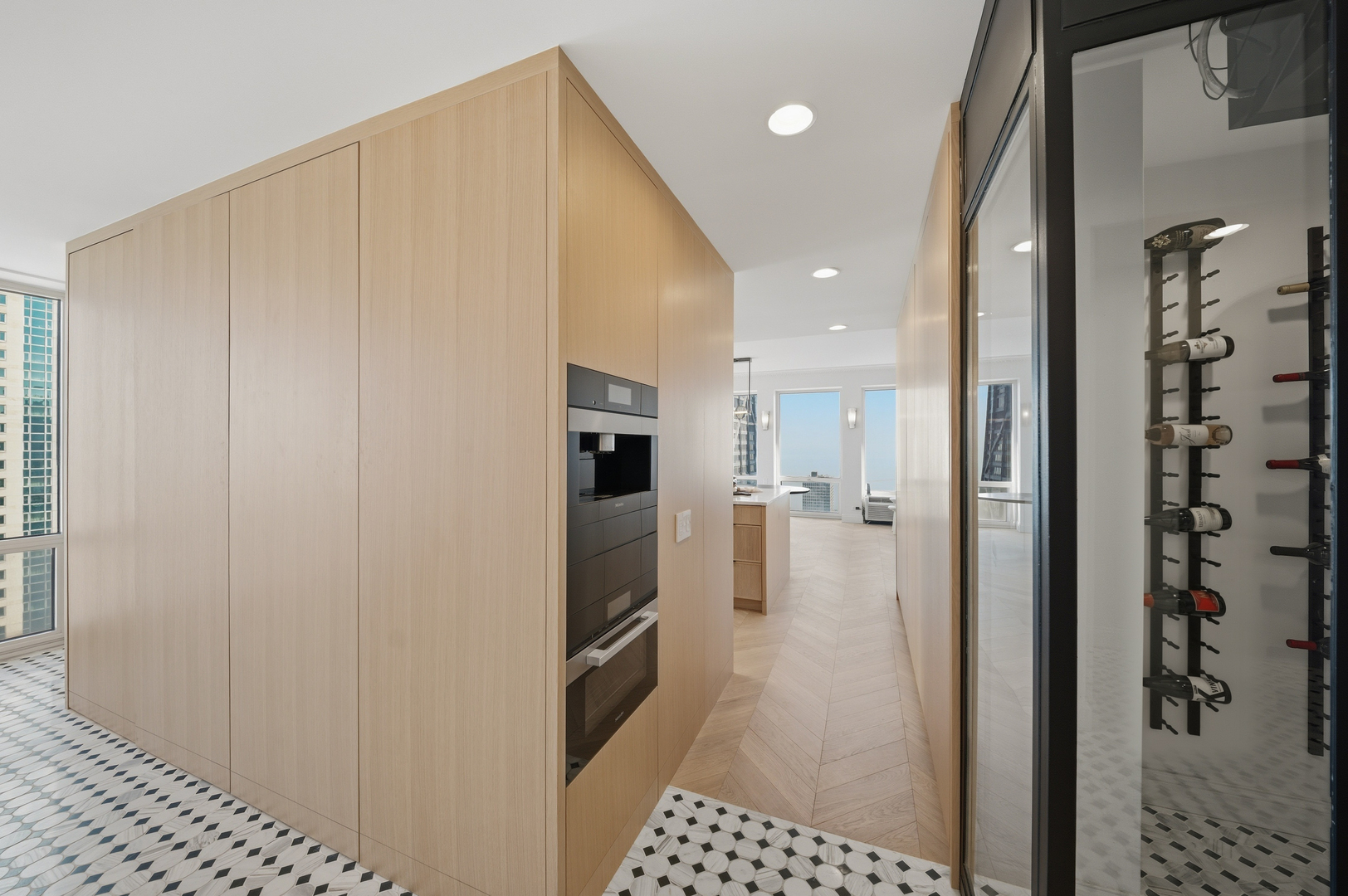111 E Chestnut Street Unit: PH-AB
