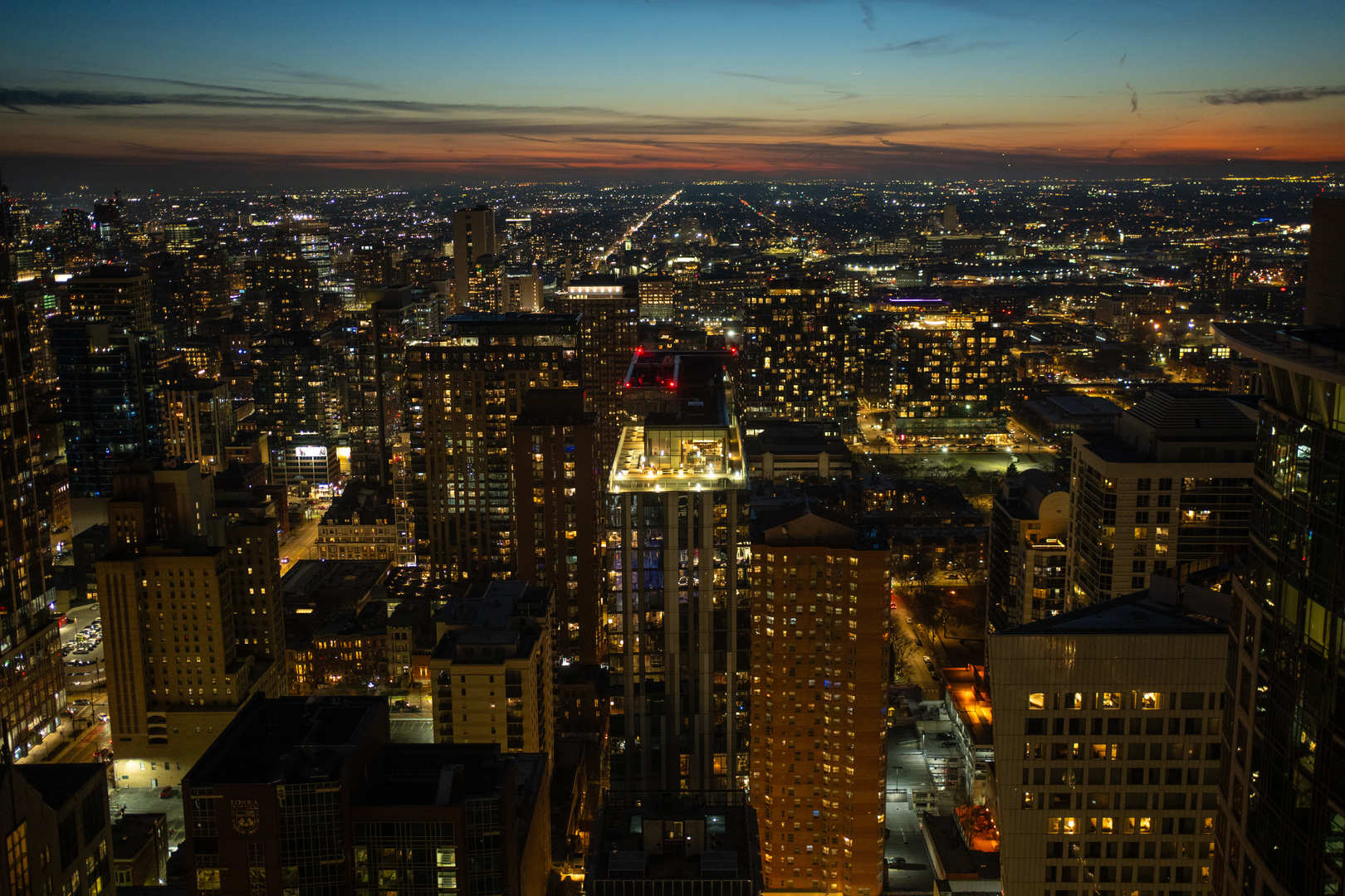 111 E Chestnut Street Unit: PH-AB