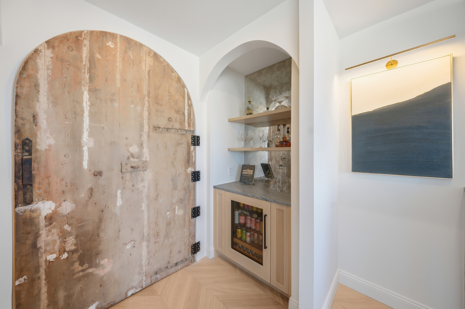 111 E Chestnut Street Unit: PH-AB