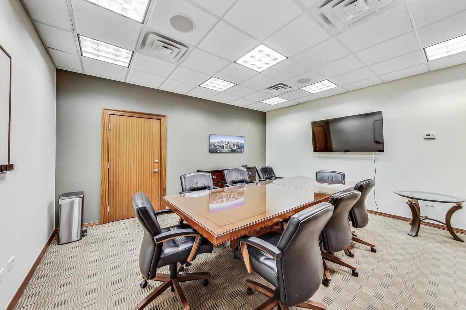 111 E Chestnut Street Unit: PH-AB