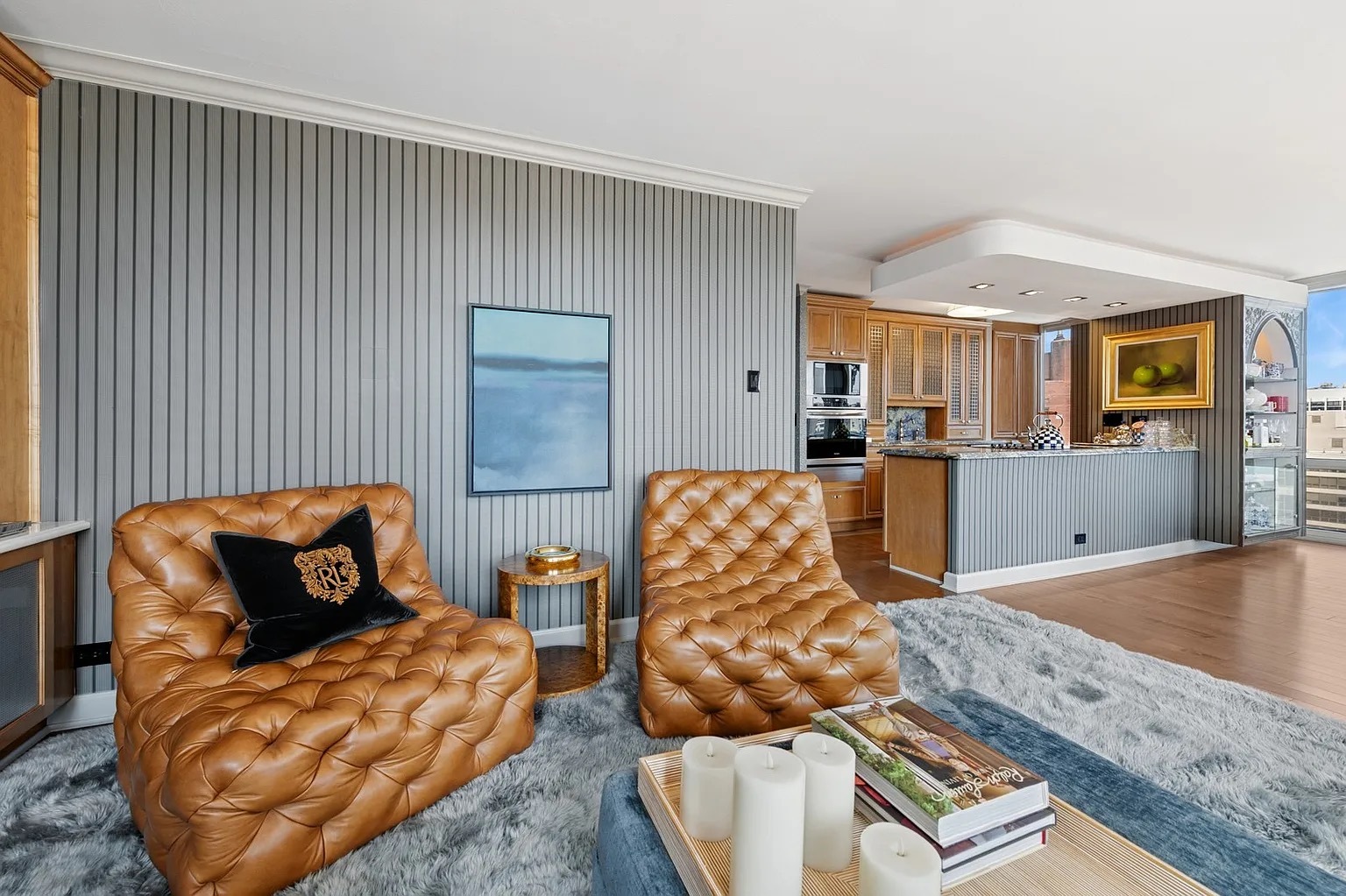 111 E Chestnut Street Unit: 22A