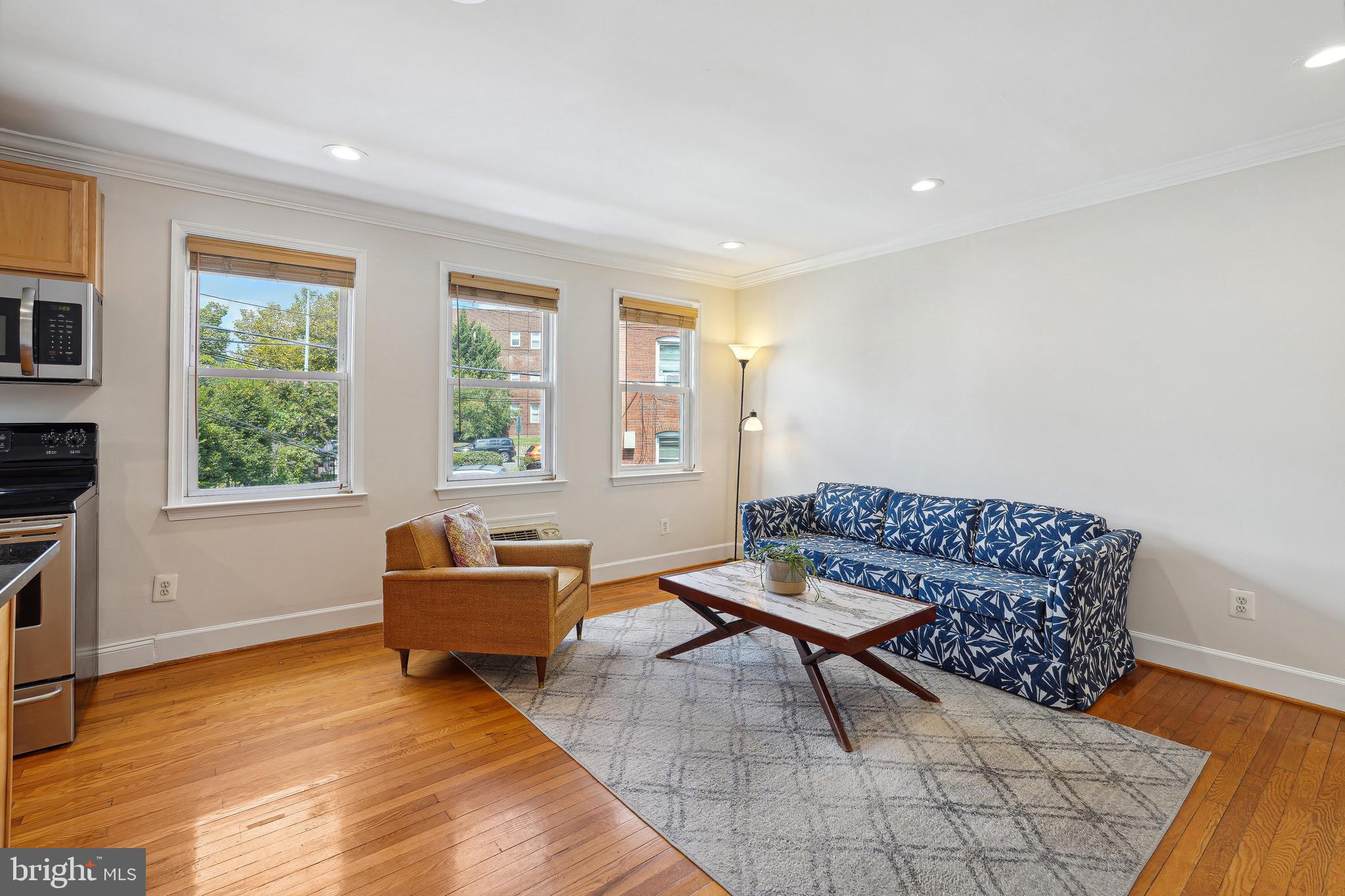 420 Oklahoma Ave NE #202