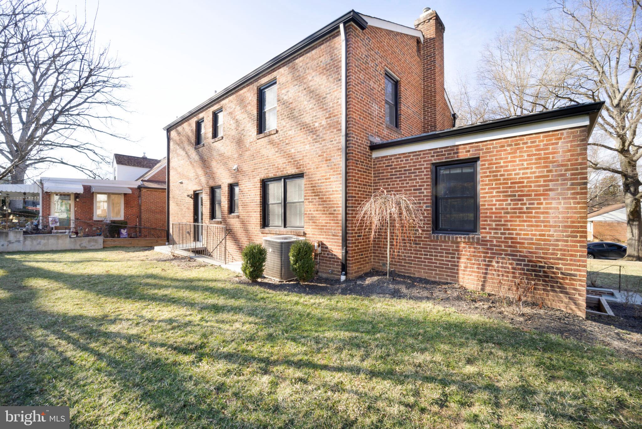 3729 Carpenter St SE