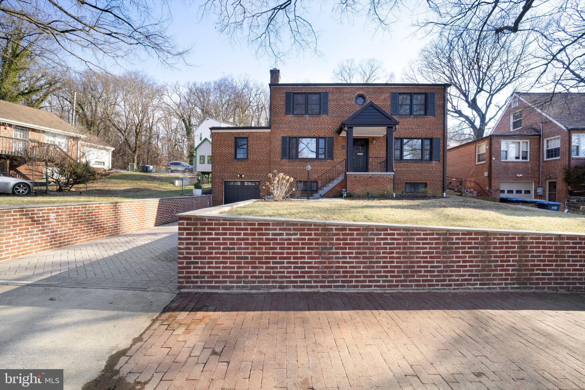 3729 Carpenter St SE