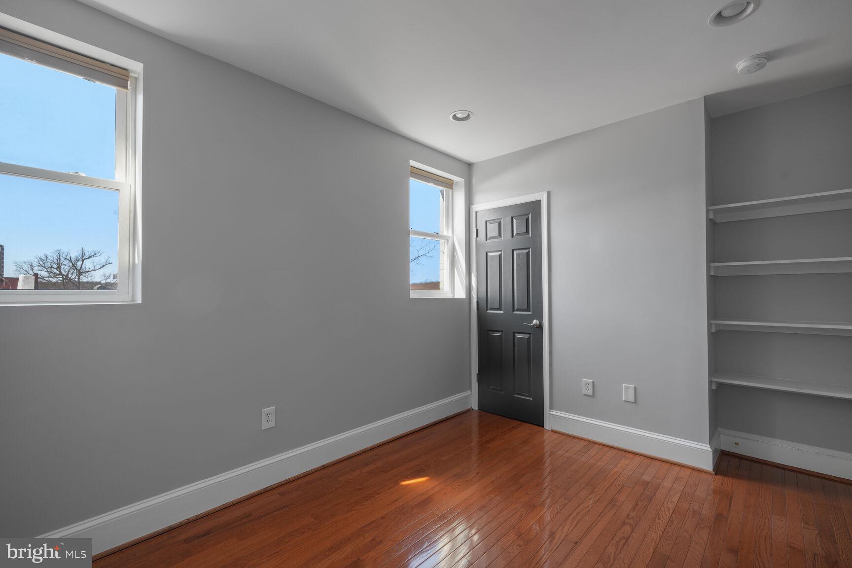 1823 Newton St NW #209