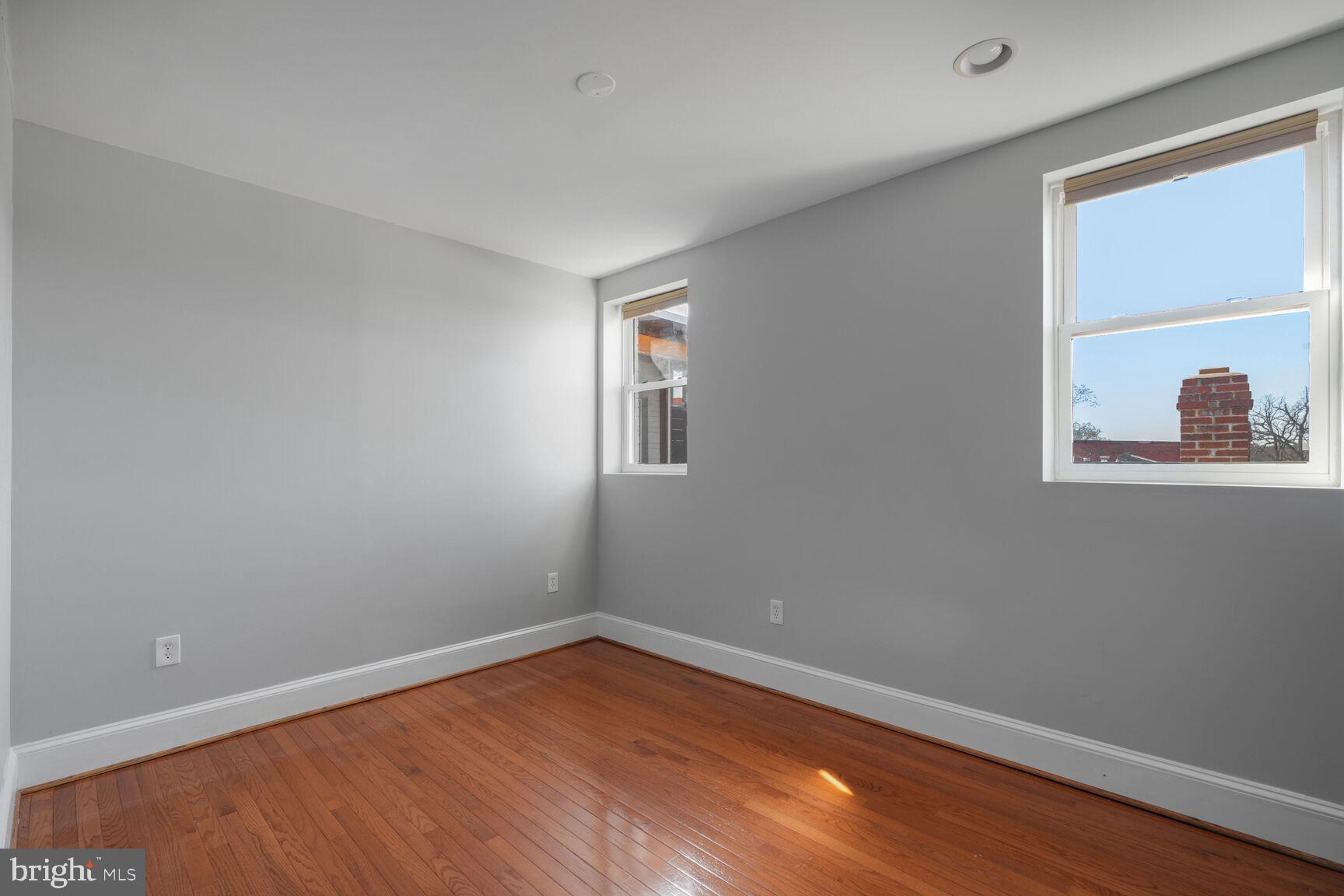 1823 Newton St NW #209