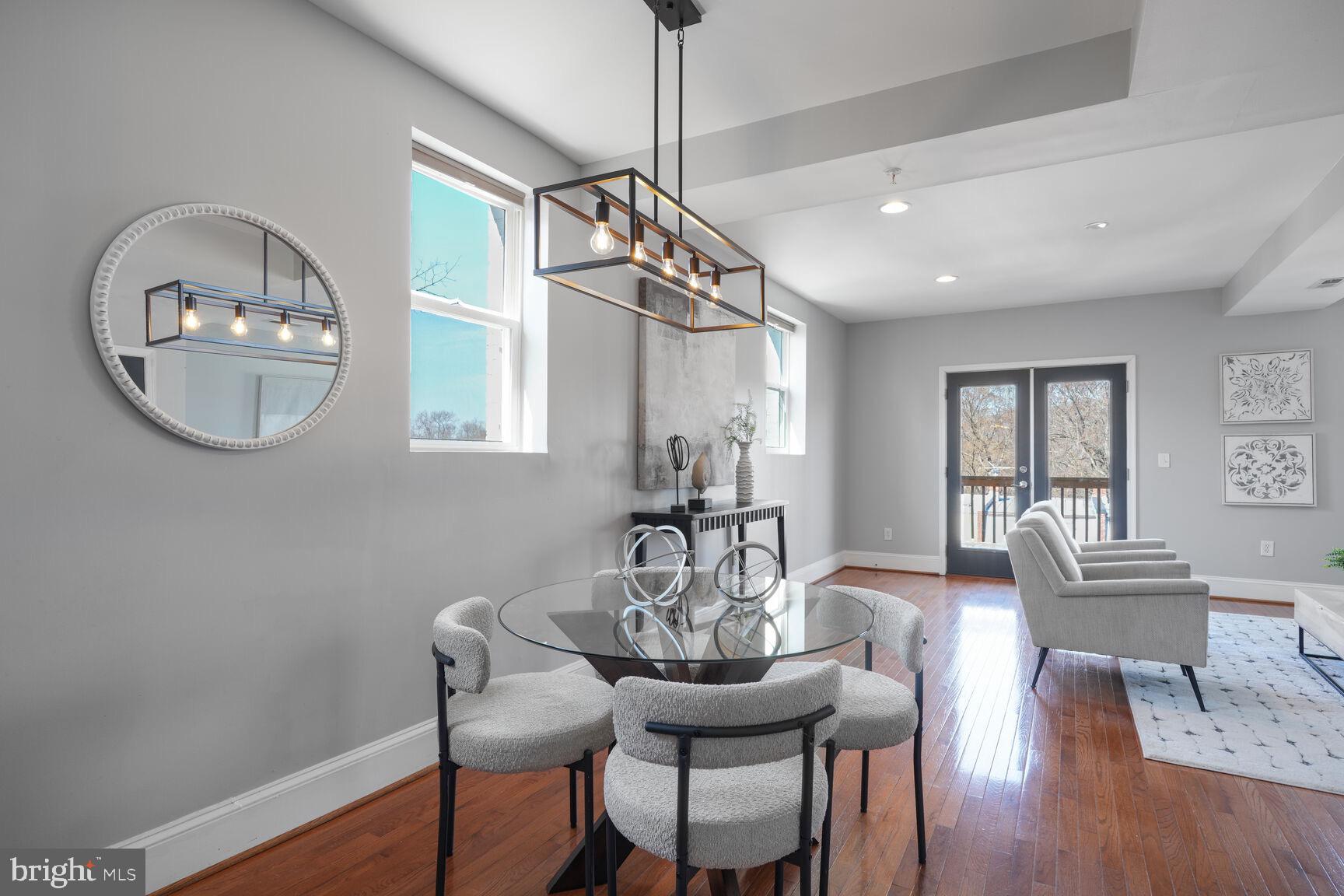 1823 Newton St NW #209