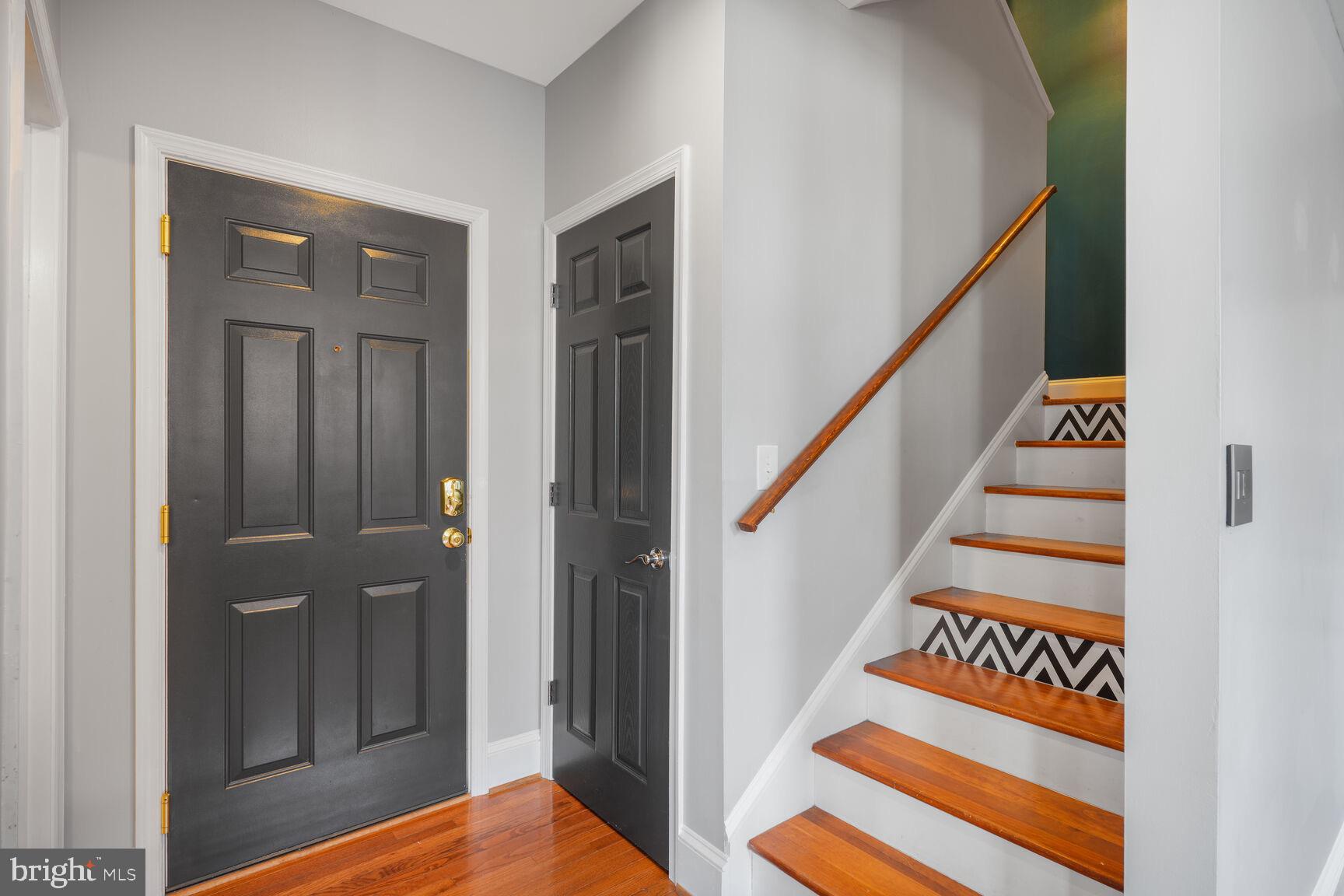 1823 Newton St NW #209