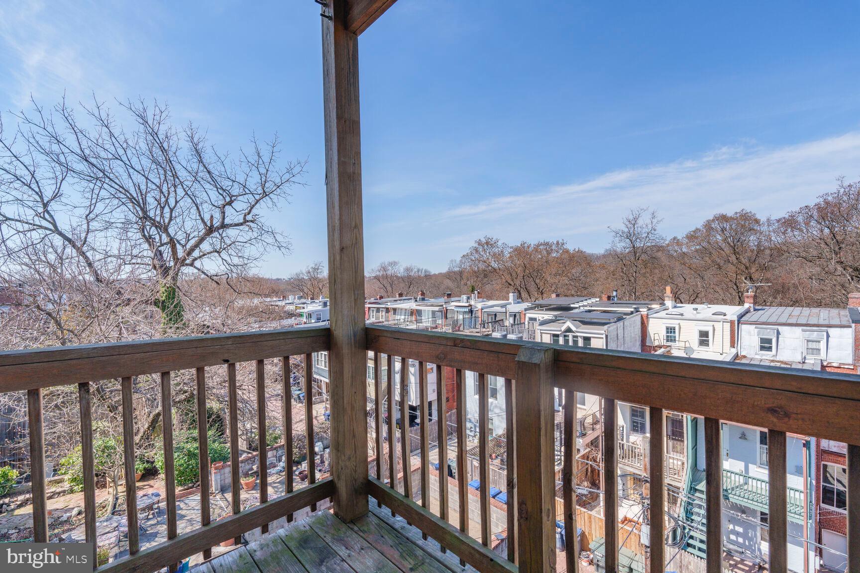 1823 Newton St NW #209