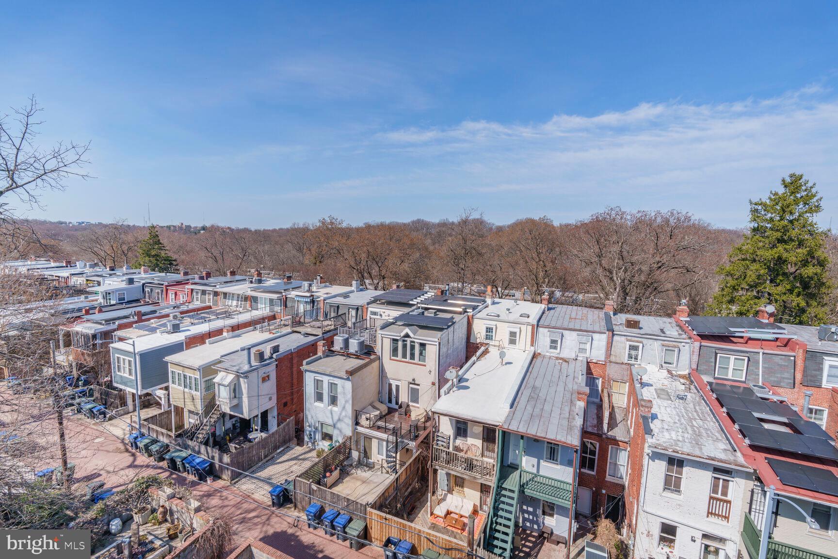 1823 Newton St NW #209