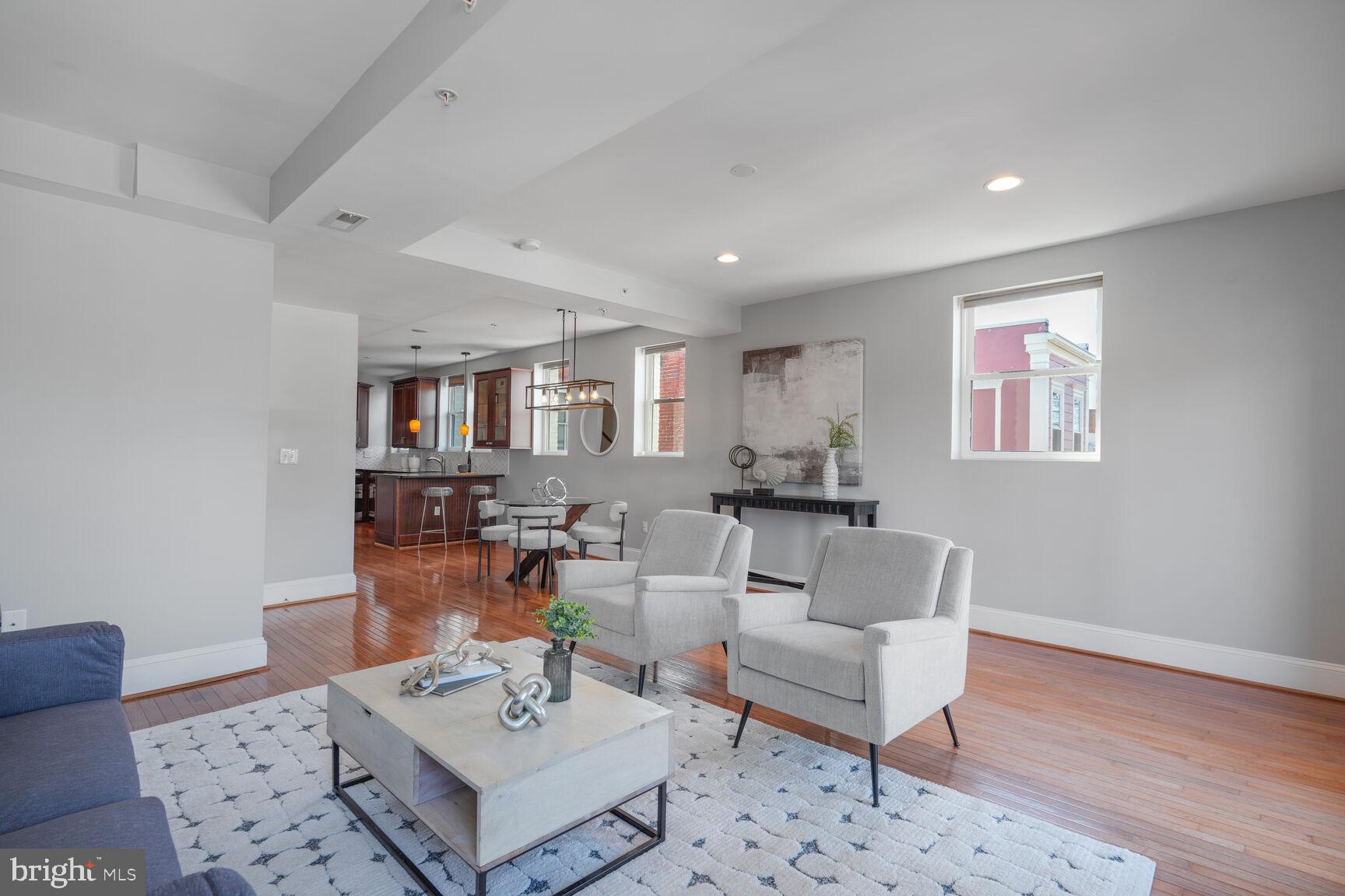 1823 Newton St NW #209