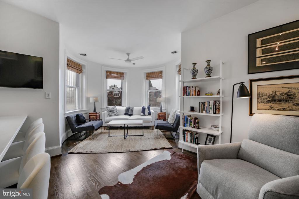 1933 S St NW #E