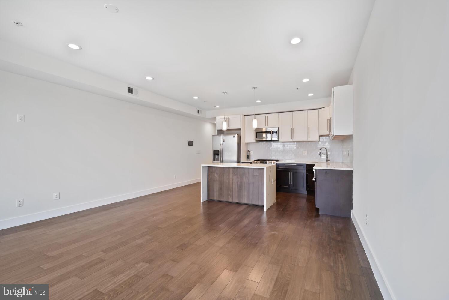 525 Kennedy St NW #4