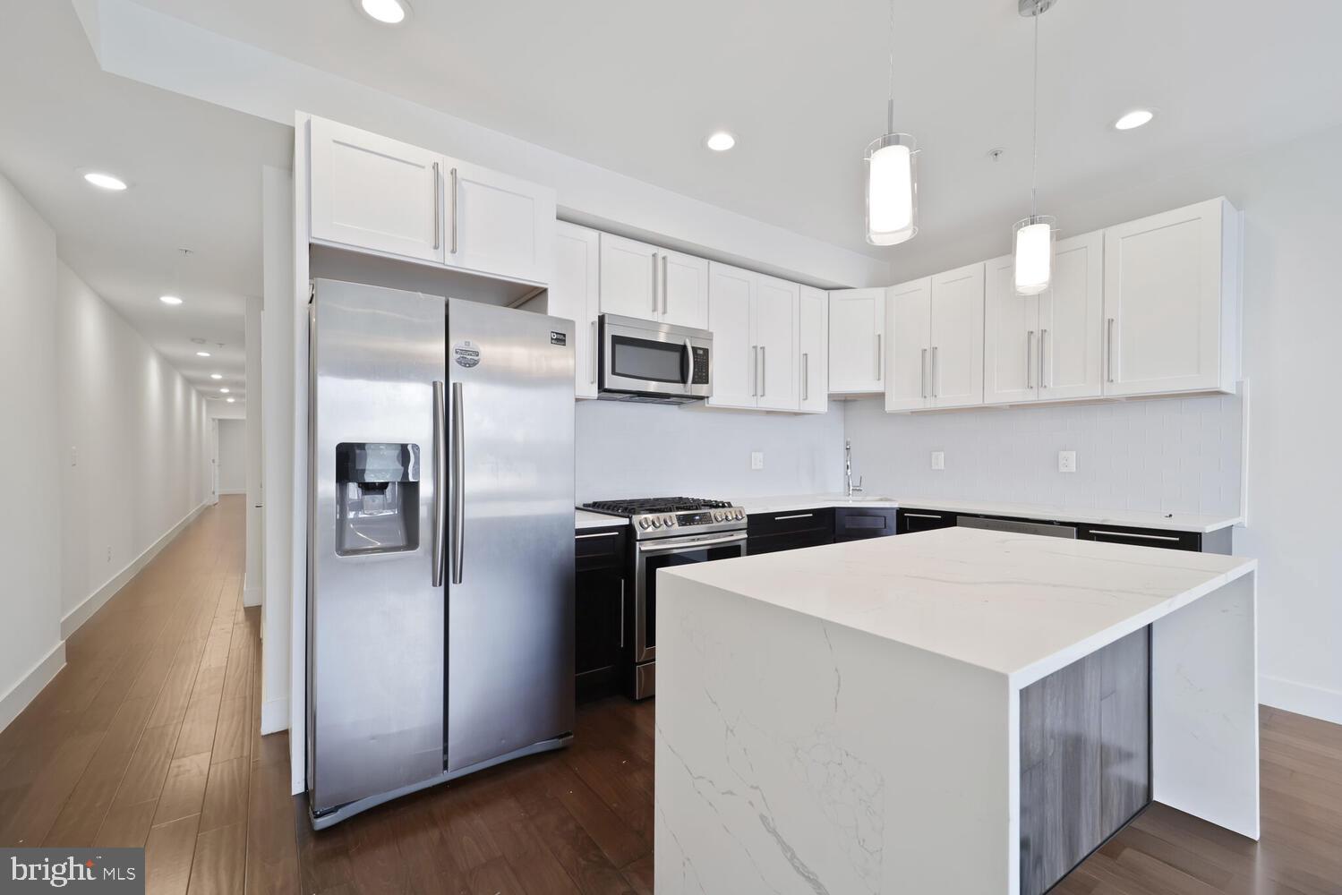 525 Kennedy St NW #4