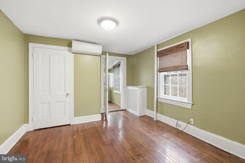 613 G STREET SE