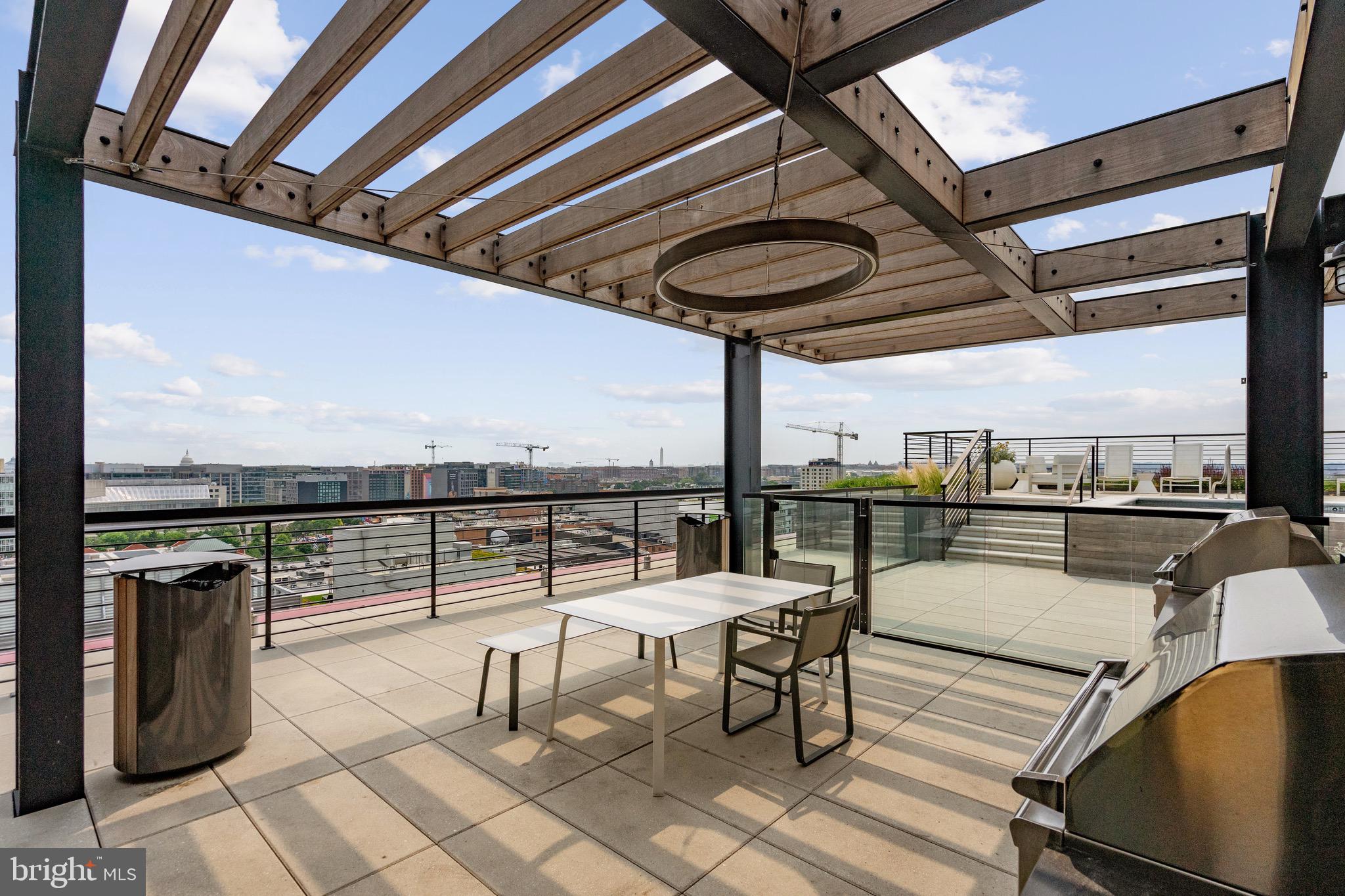 1625 ECKINGTON PL NE PH312