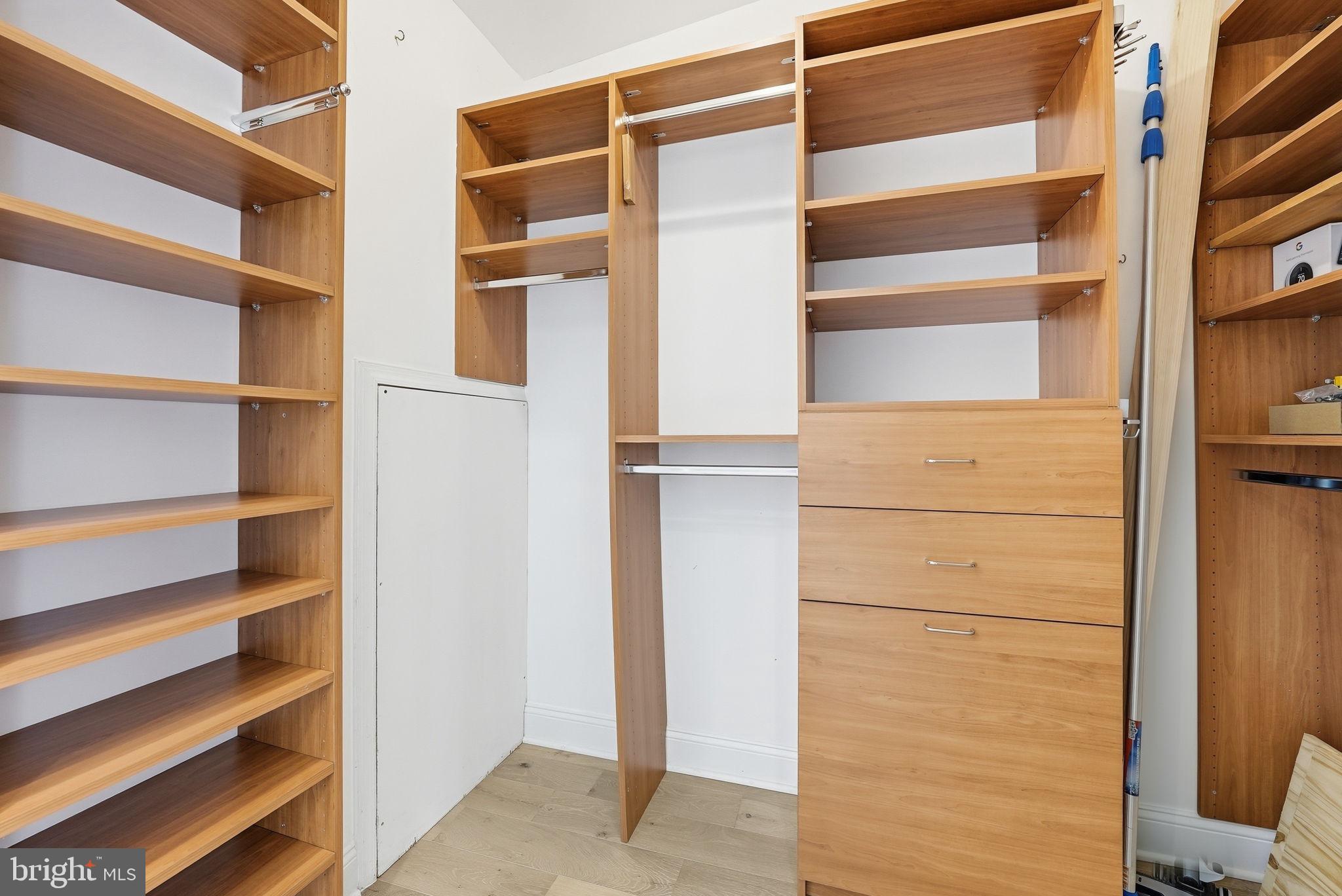 2713 ONTARIO ROAD NW 5