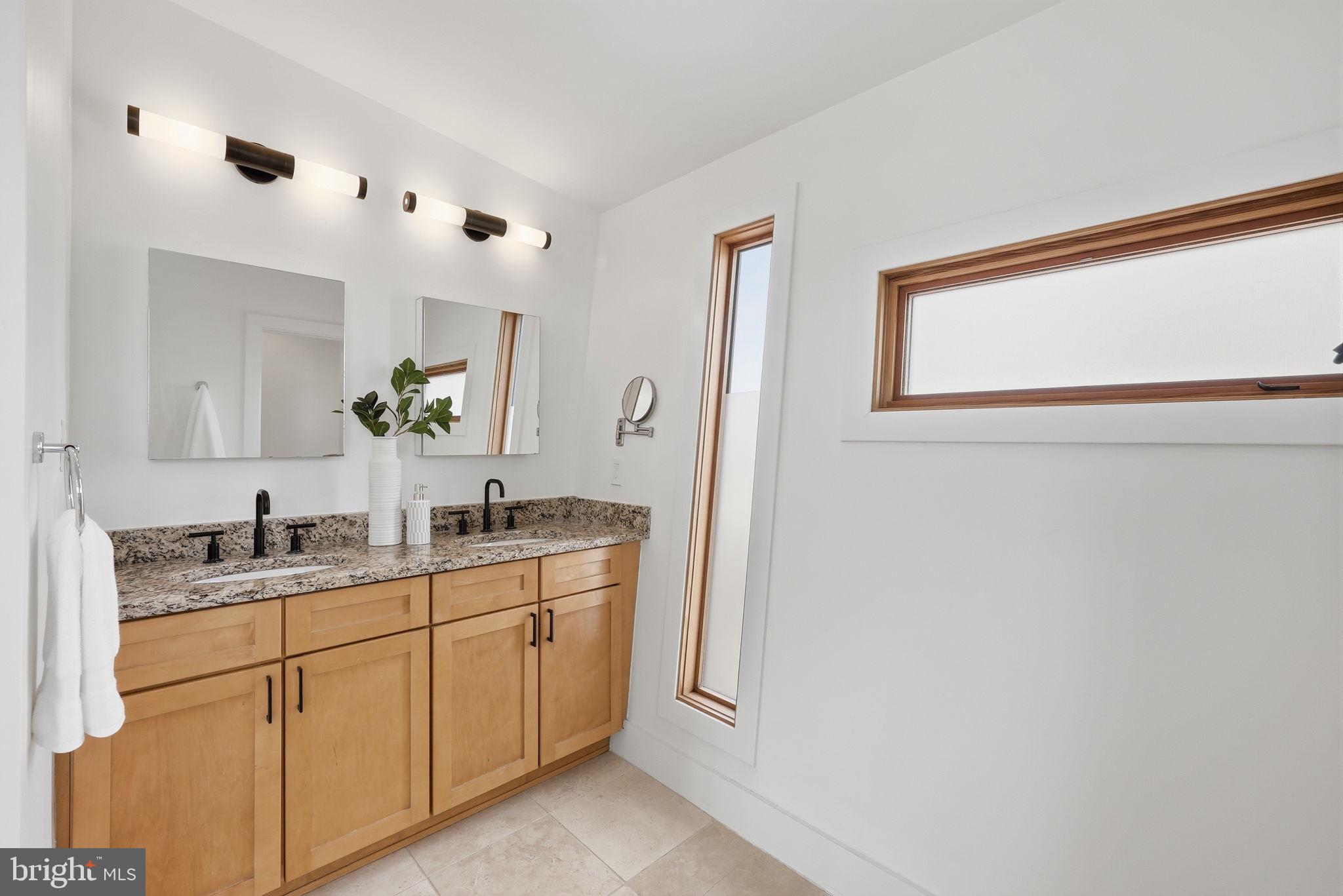 2713 ONTARIO ROAD NW 5