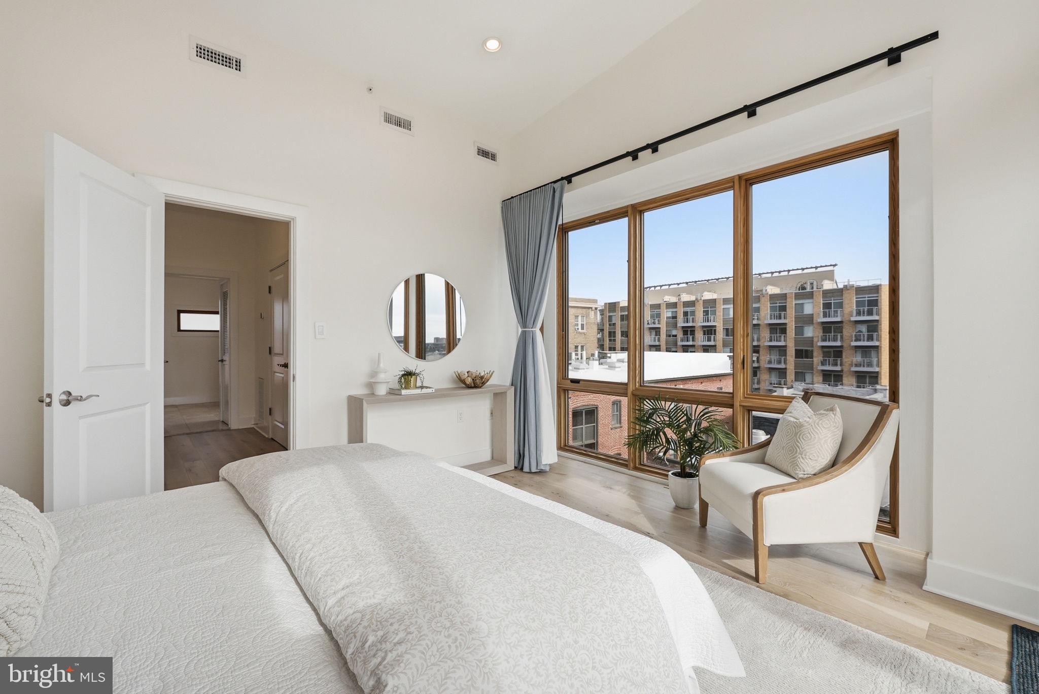 2713 ONTARIO ROAD NW 5