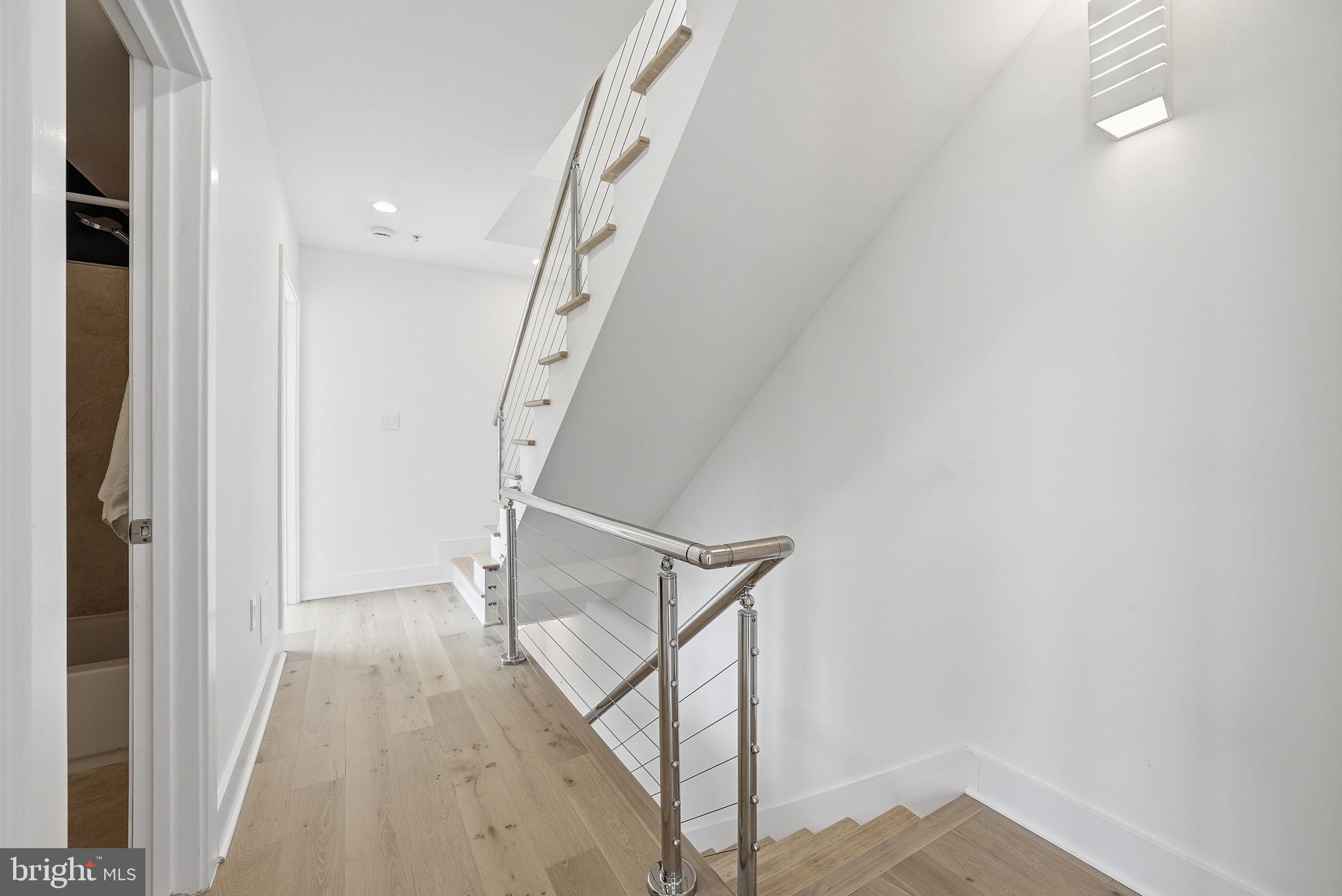 2713 ONTARIO ROAD NW 5