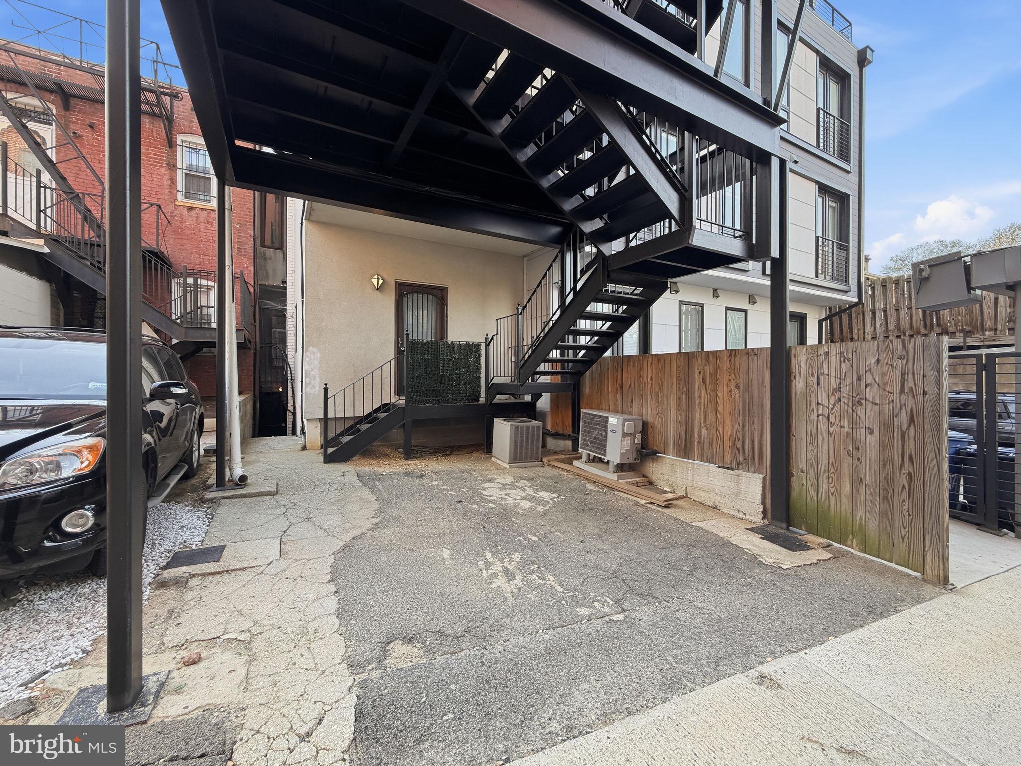 2713 ONTARIO ROAD NW 5