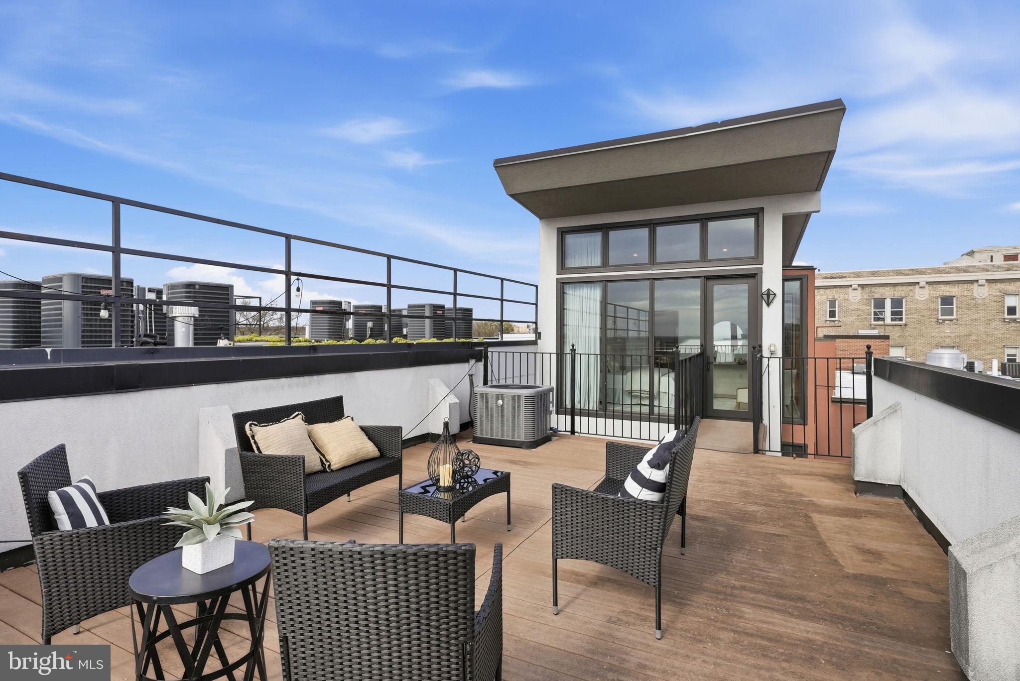 2713 ONTARIO ROAD NW 5