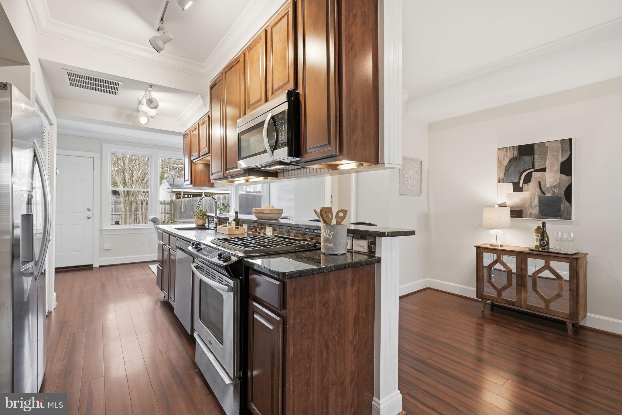 719 IRVING STREET NW