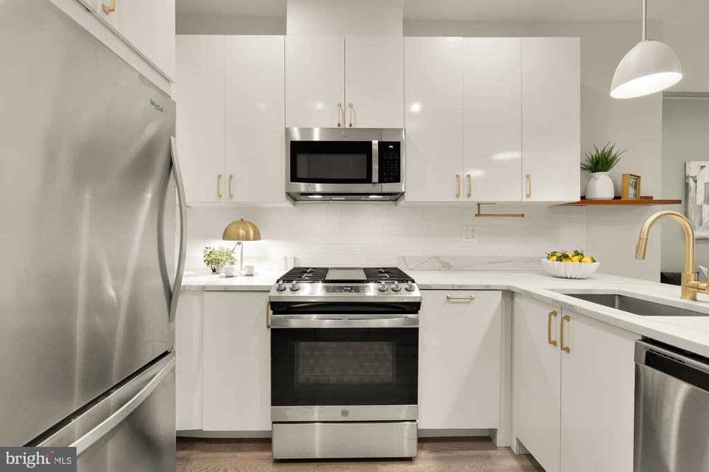 1120 PENN STREET NE Unit: 2